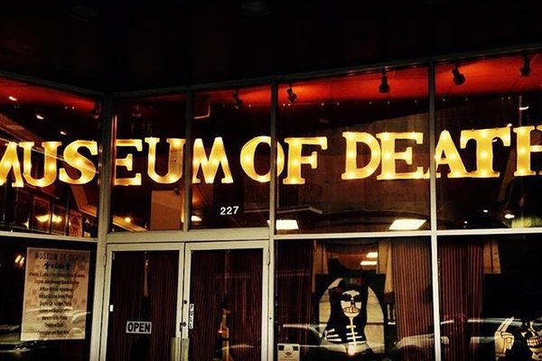 Entrance to the Museum of Death