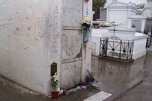 Marie Laveau's tomb in 2005